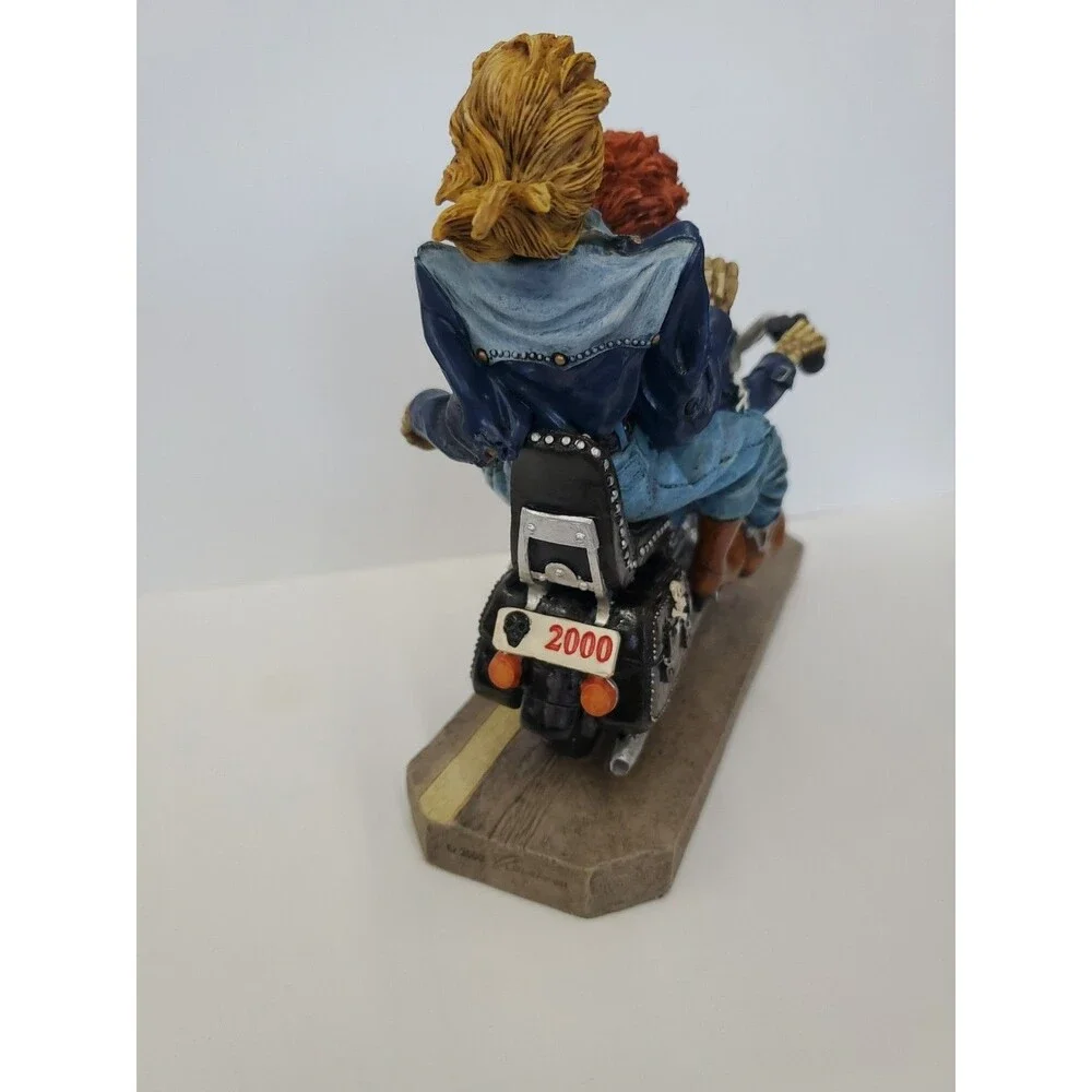 Figurine-Skull Lovers Riding Motorcycle By Studio Collection/Pacific/Resin/5058 - Picture 4 of 16